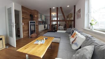 Smart-TV, Kamin, DVD-Player, Stereoanlage