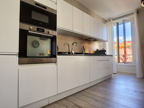 Fridge, microwave, oven, dishwasher