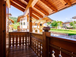 Property grounds - Lovely apartment for 4 people with WIFI, TV and balcony (Soraga)