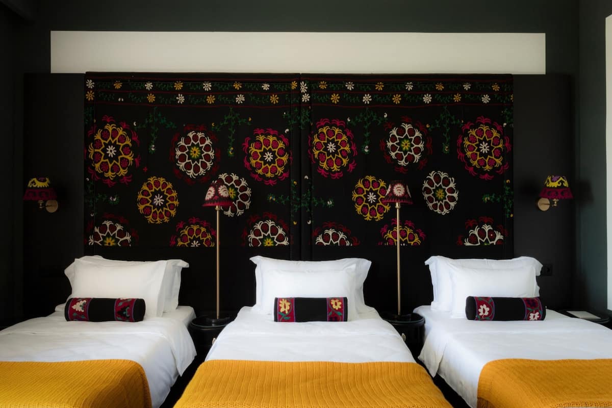 Deluxe trippelrum | 1 sovrum, sÀngtillbehör av högsta kvalitet och Select Comfort-madrasser
