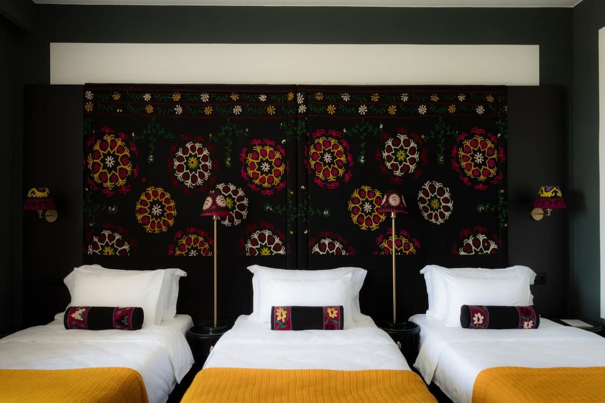 Deluxe trippelrum | 1 sovrum, sÀngtillbehör av högsta kvalitet och Select Comfort-madrasser