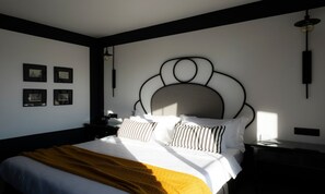 Deluxe Double Room | Premium bedding, Select Comfort beds, minibar, individually decorated - Esquisse Boutique Hotel (Telavi)