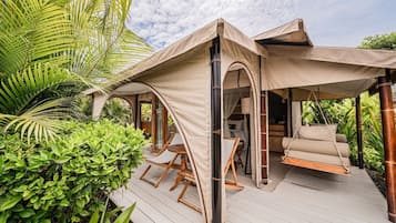 Tienda de campaña Deluxe, vista al jardín | Terraza o patio