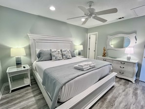 Condo, 2 Bedrooms | 2 bedrooms, free WiFi, bed sheets - Bayview 82 2 Bedroom Condo by RedAwning (Orange Beach)