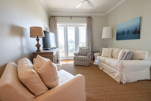 Smart TV, books, stereo