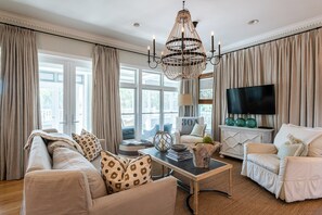 Smart TV, books, stereo