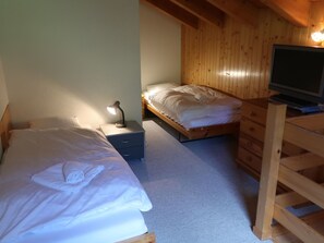 3 quartos, berço de viagem, Wi-Fi de cortesia