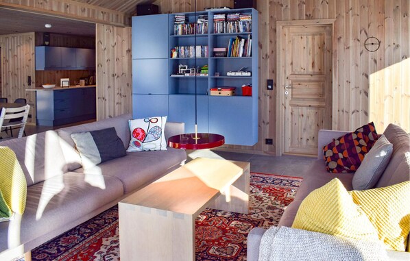 Fireplace, DVD player