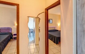 2 bedrooms