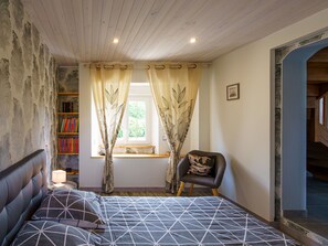 3 chambres, fer et planche à repasser, accès au Wi-Fi (inclus)