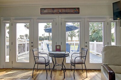 Huge pool in a private courtyard area and just a 5 minute walk to the beach!