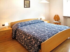 3 Schlafzimmer, Bügeleisen/Bügelbrett, Reisekinderbett, kostenloses WLAN