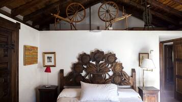 3 slaapkamers, een strijkplank/strijkijzer, gratis wifi, beddengoed