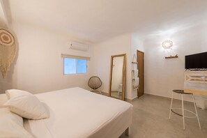 Deluxe Room | Bed sheets