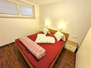 1 室のベッドルーム、WiFi (無料)