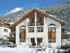 Esterni