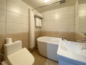 Bathroom - SHIROGANE FREE HARBOUR HOTEL (Biei)