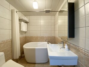 Bathroom - SHIROGANE FREE HARBOUR HOTEL (Biei)