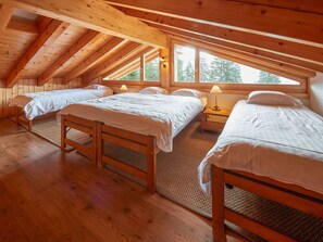 5 bedrooms, free WiFi