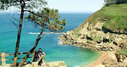 BRIGHT APARTMENT, Playa San Lorenzo 7 minutes.