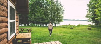 Chalet sur lac privé (pas d'accès public)