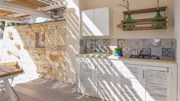 Kühlschrank, Herdplatte, Geschirrspüler