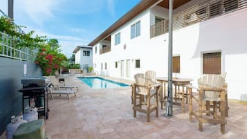 Piscina externa, piscina aquecida