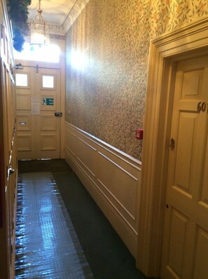Hallway - StayIn - Queensway (London)