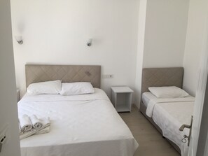 Dreibettzimmer