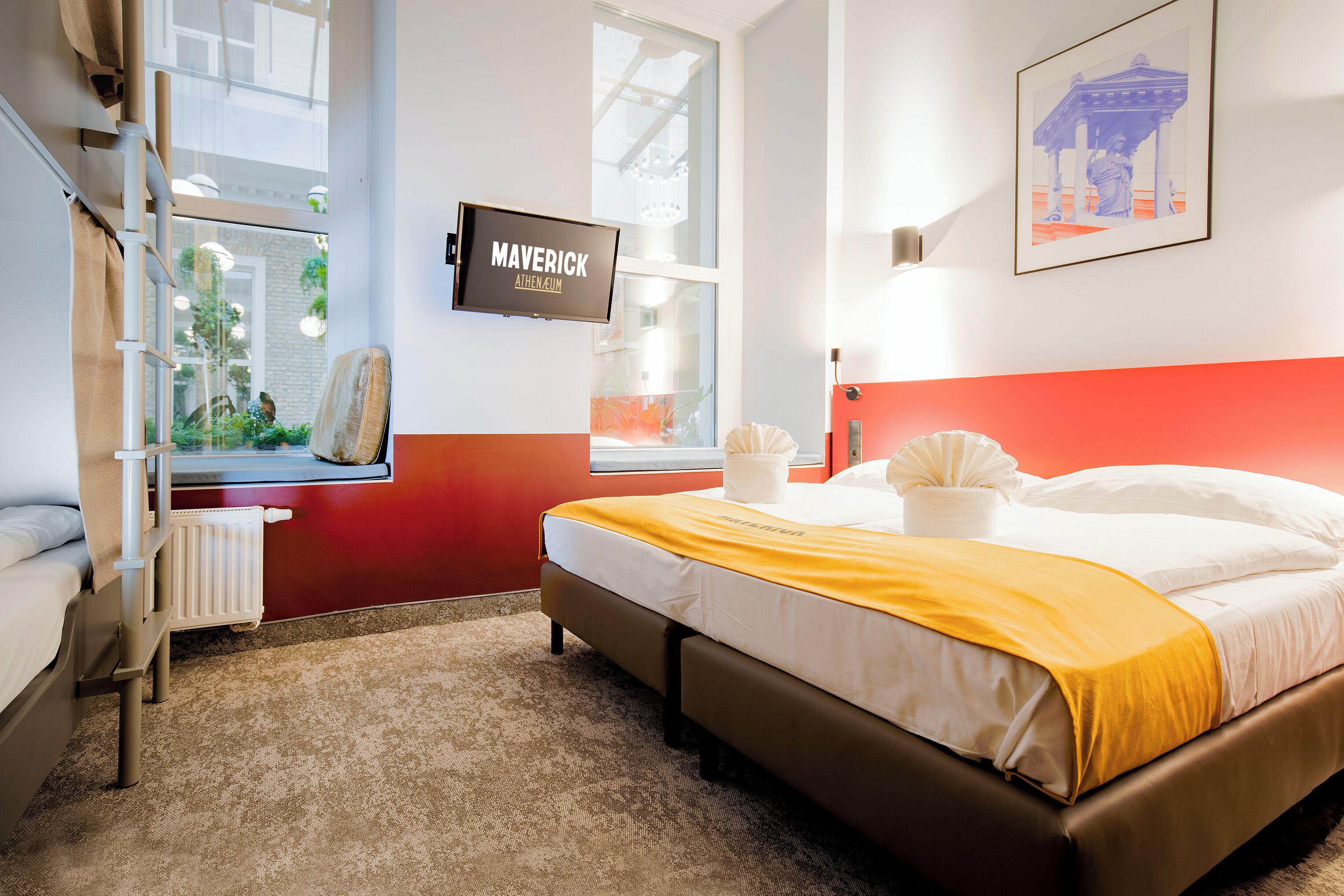 Foto - Maverick Athenaeum