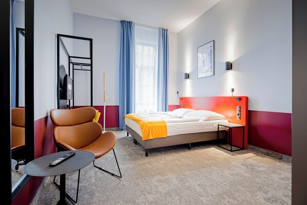 Chambre Quadruple Économique | Chambres insonorisées, Wi-Fi gratuit, draps fournis