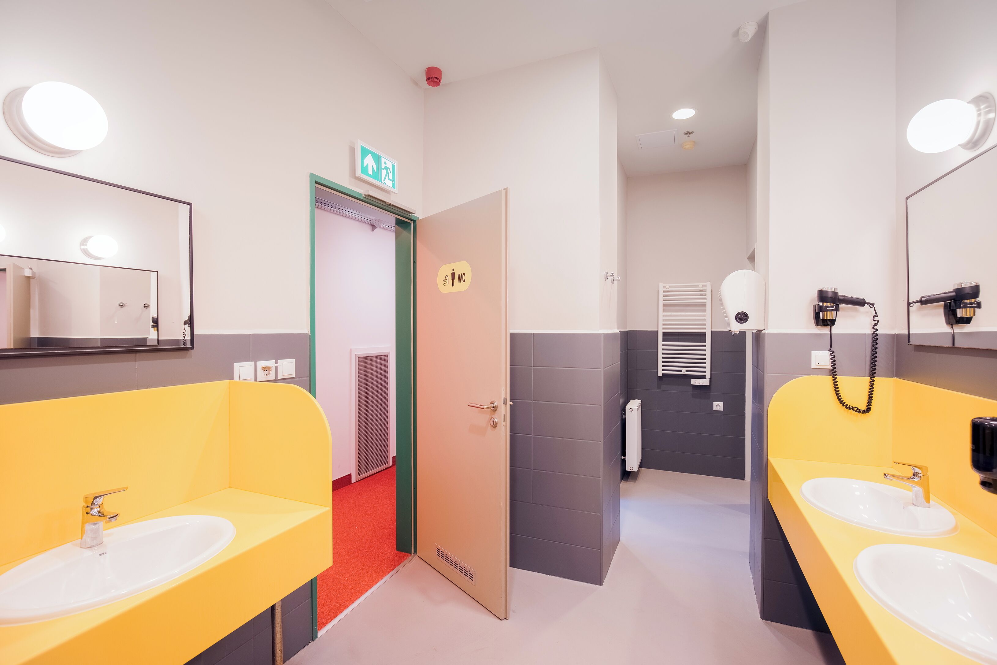 Foto - Maverick Athenaeum