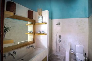 Shower, hair dryer, towels, soap - Casa 51 - The best place to stay in town! (Centro)