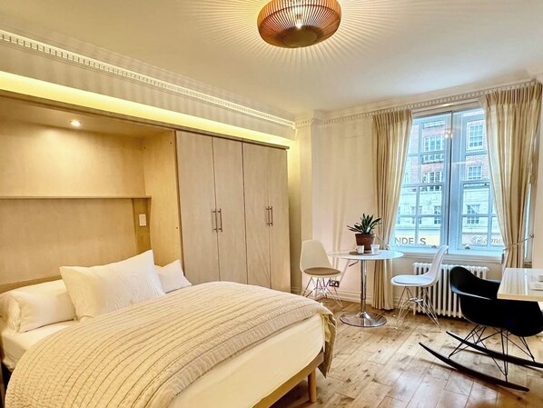 1 chambre, fer et planche à repasser, Wi-Fi gratuit, draps fournis