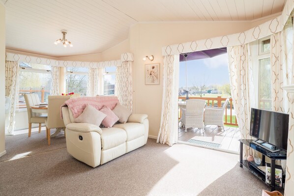 Smart-TV og DVD-spiller