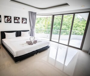 พาโนรามิกอพาร์ทเมนท์, 2 ห้องนอน, สระว่ายน้ำส่วนตัว, วิวทะเล (404) | เครื่องนอนระดับพรีเมียม, ตู้นิรภัยในห้องพัก, ผ้าม่านกันแสง, Wi-Fi ฟรี