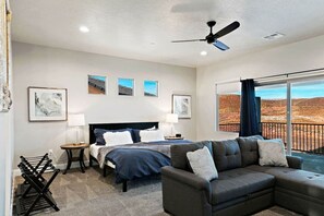 6 bedrooms, desk, iron/ironing board, free WiFi