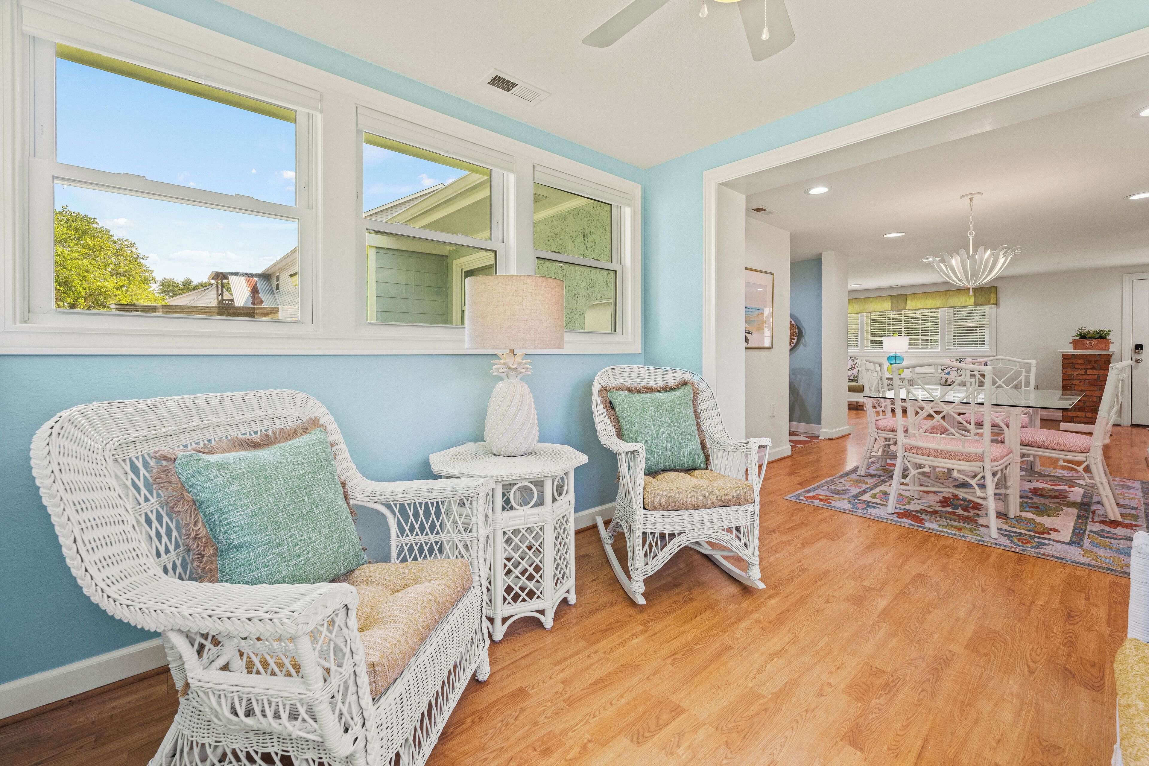 المنشأة  من الداخل