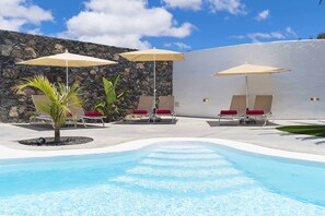 A heated pool - Luciana, La Casa del Medianero (Macher)