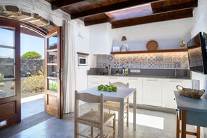 Fridge, microwave, dishwasher, coffee/tea maker