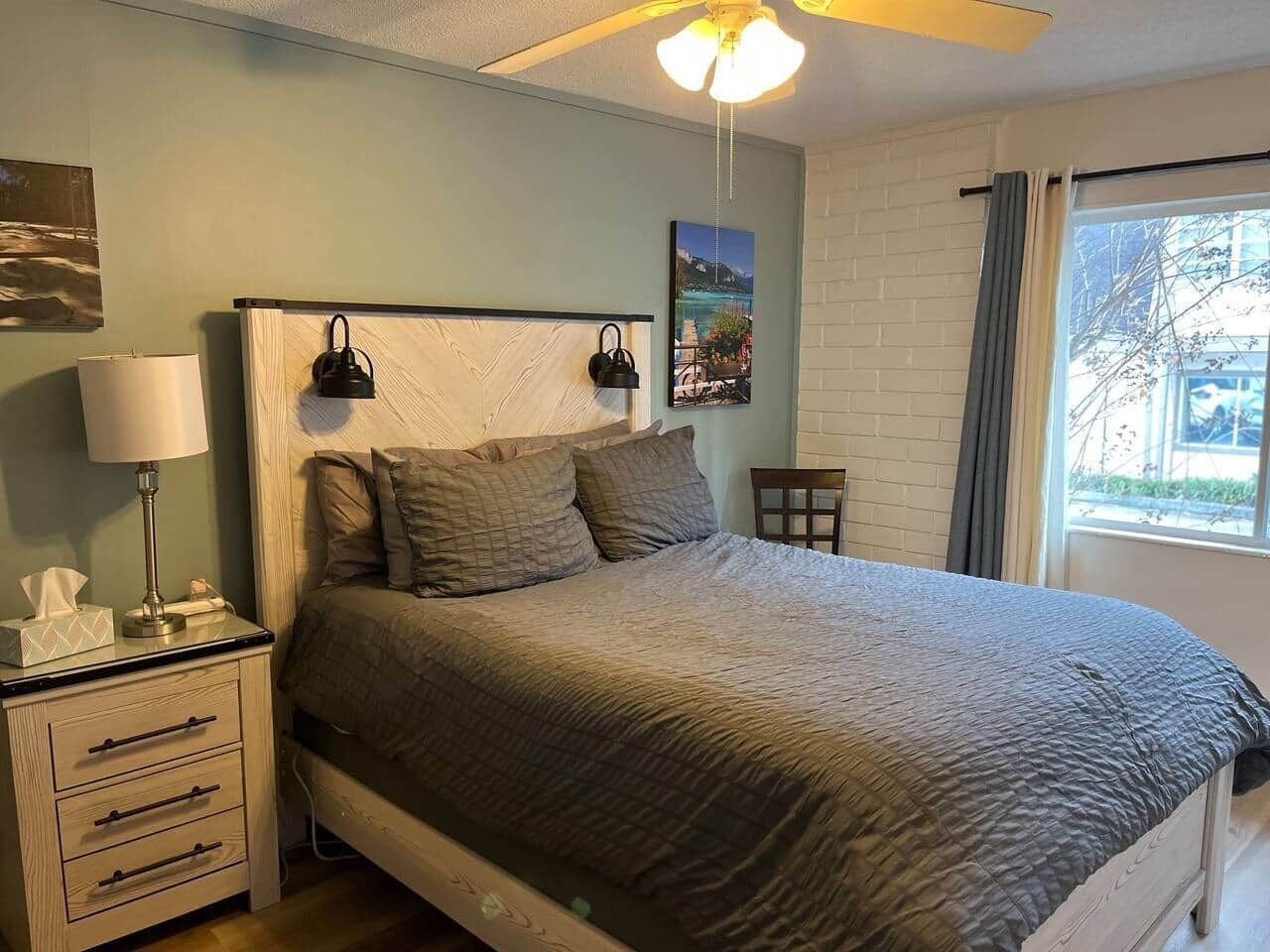 2 habitaciones, tabla de planchar con plancha y wifi gratis 