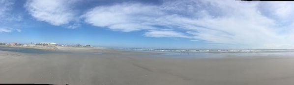 Beach - LUXURY 2 BEDROOM 1ST FLOOR CONDO WITH A POOL (Wildwood)