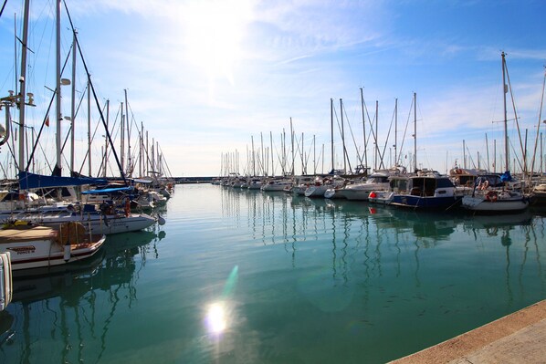 Marina - Global Properties: Central apartment in Canet d'en Berenguer (Canet d´en berenguer)