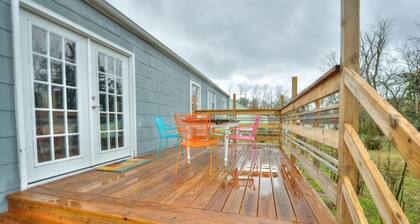 NO CLEANING FEE!! Midcentury Modern 2 bedroom-sleeps 6-King, Queen & Sofa Bed