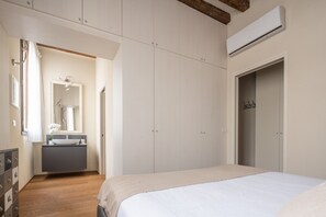 2 chambres, fer et planche Ă repasser, Wi-Fi gratuit, draps fournis