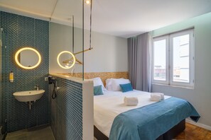 8 Schlafzimmer, Bügeleisen/Bügelbrett, kostenloses WLAN, Bettwäsche