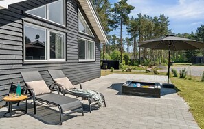 Terrace/patio - Pet friendly home in Nexø with kitchen (Nexø)