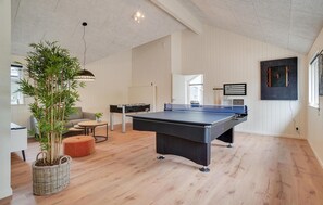 Spielezimmer