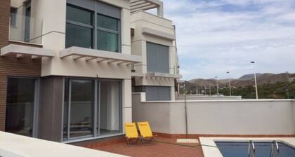 House with terrace and pool, near the beach and harbor