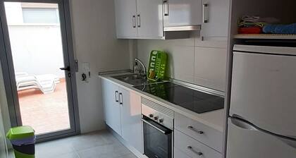 House with terrace and pool, near the beach and harbor